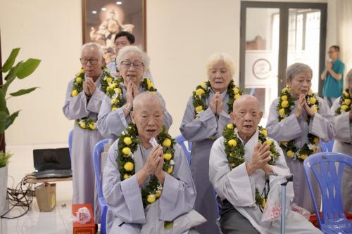 2A0BDF44-E7DD-4E70-B7F6-DA03F064F99A 1 105 c