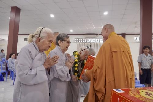 4B5B88D3-3A6C-4E06-8A1F-732018D5C310 1 105 c