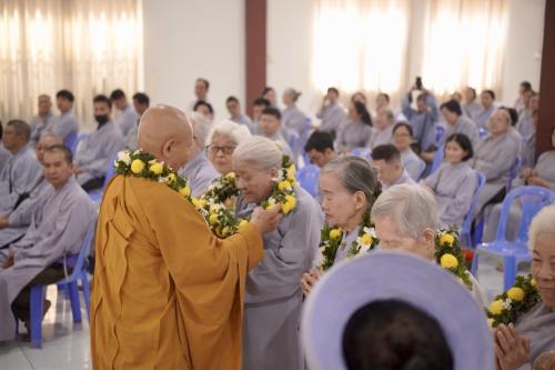 C616F9C1-B414-4985-B8B3-B7D90C2D670C 1 105 c