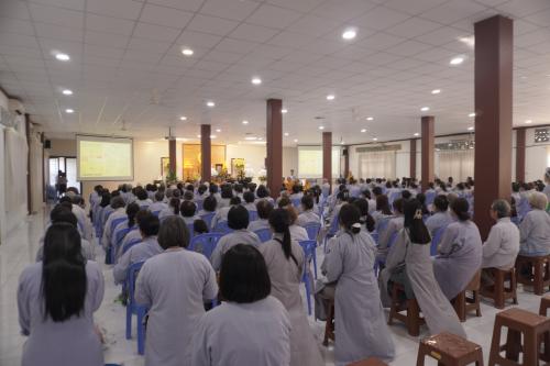 FD55BF6B-B3E1-4D63-A956-616B324DF56D 1 105 c