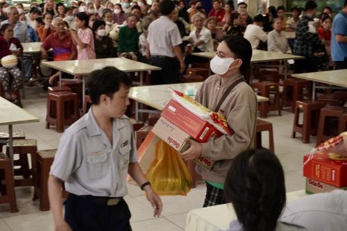 C1C8DD6D-214C-46A8-BDD5-BACF8AB1FA1F 1 105 c