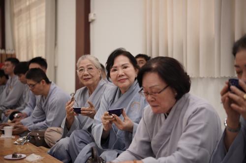 E5F22E48-EE2D-4237-B603-E3A7AF6C5FEA 1 105 c